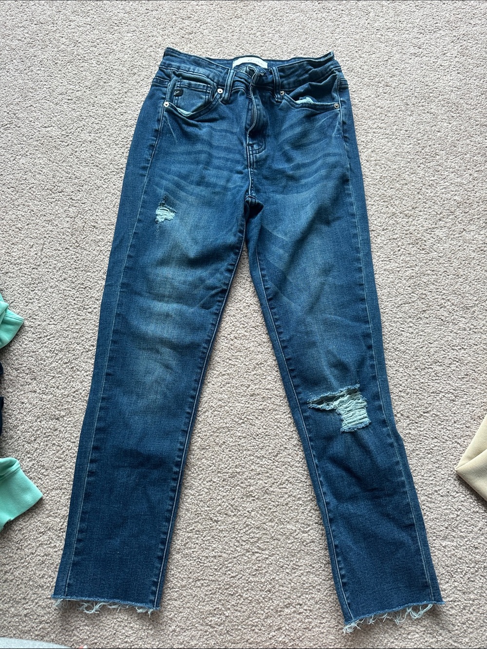 Women’s Distressed Dark Blue Straight-Leg Capris